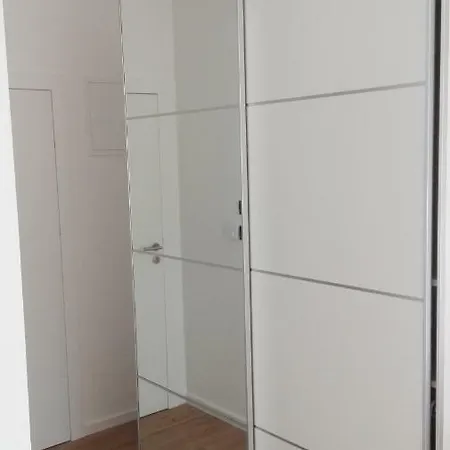 Soba Hrvoje S1